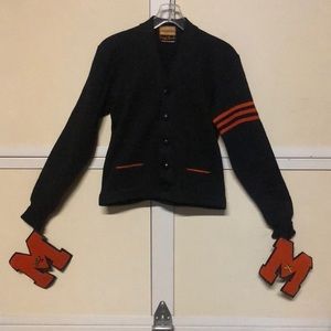 #1226 Classmate vintage letterman sweater w letter M S/M